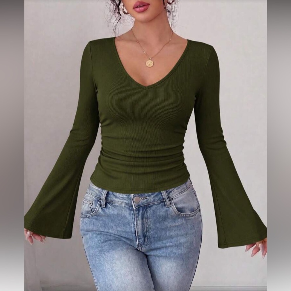 Women's Green V-Neck Bell Sleeve Top